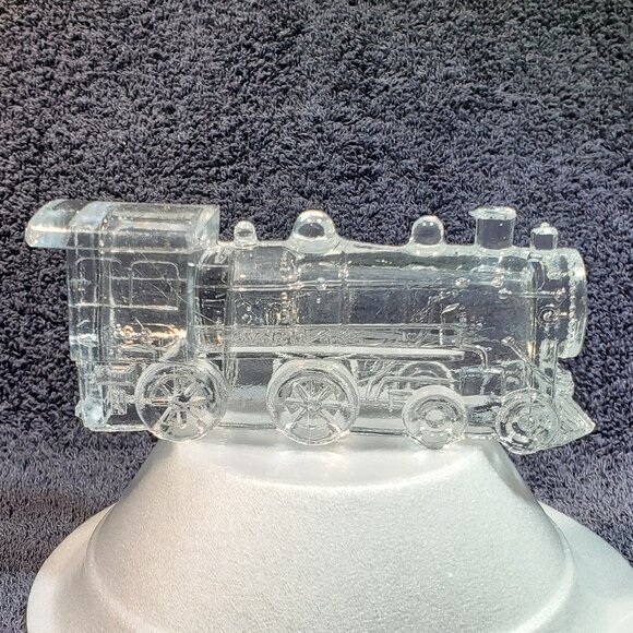 VINTAGE PRESSED GLASS STEAM LOCOMOTIVE CANDY CONTAINER FROM 1927-1929 ERA - Picture 2 of 10